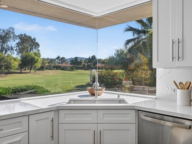 Condo for sale in Rancho Mirage, California