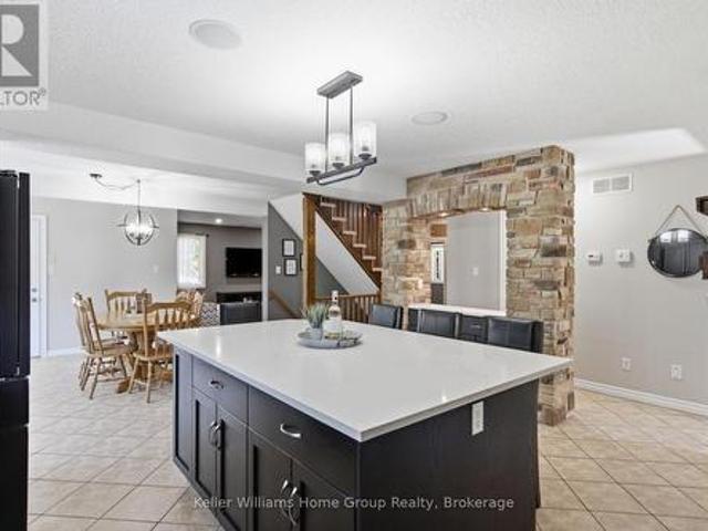 House for sale in Highland Ridge, Centre Wellington