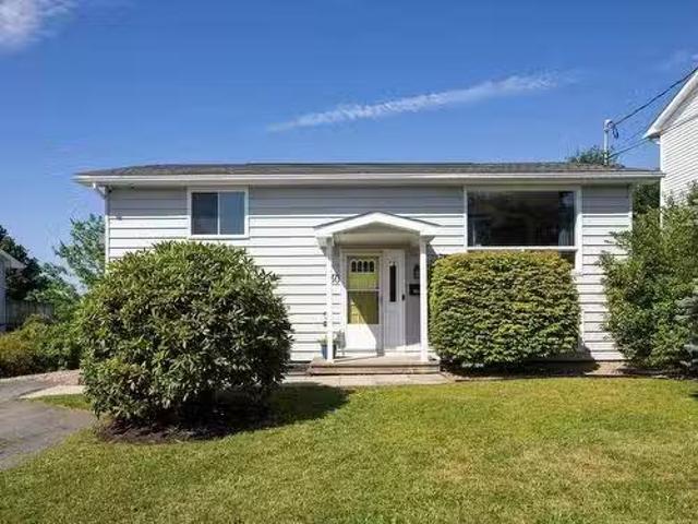 House for sale in Cole Harbour, Nova Scotia