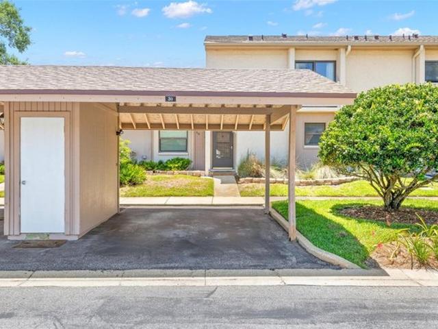 Townhouse for sale in Oldsmar, Florida