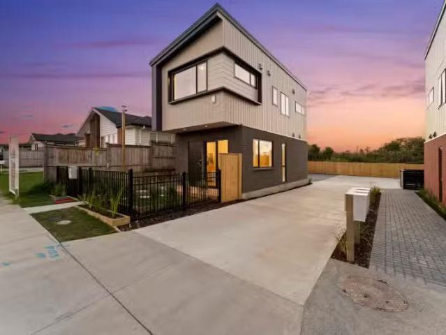 House for sale in Auckland, Oroua County