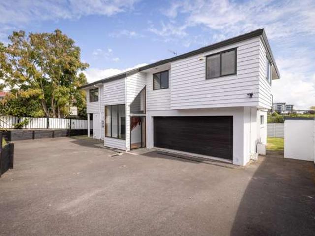 House for sale in Omokoroa, Bay Of Plenty