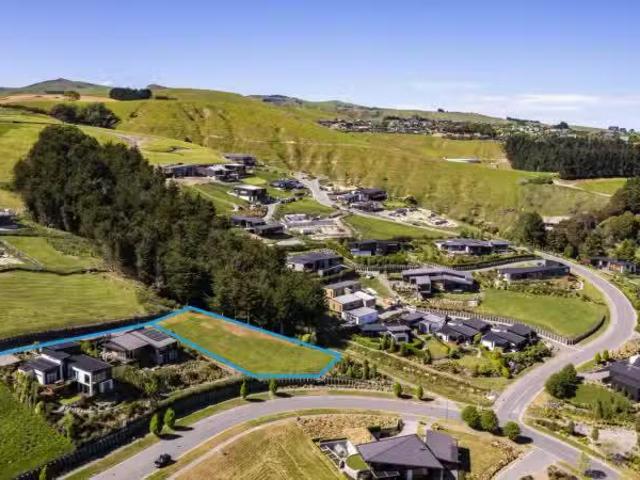 House for sale in Chaslands, Canterbury