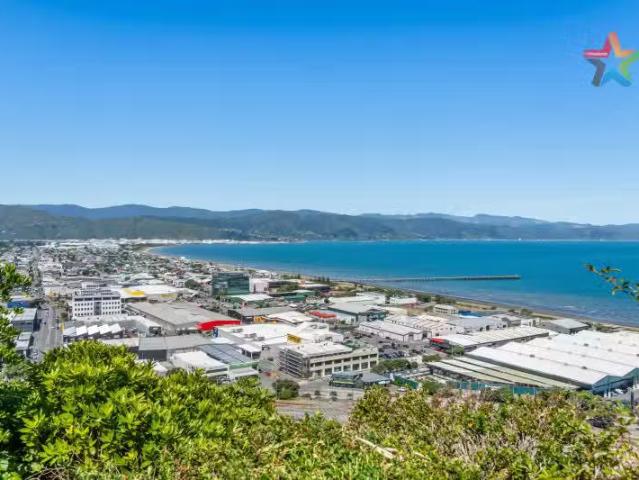 House for sale in Days Bay, Wellington