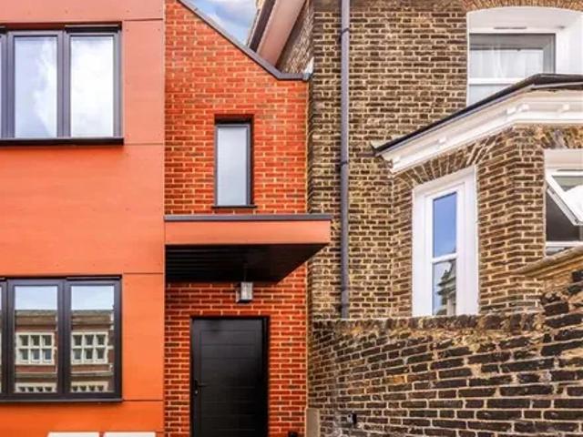 House for rent in London Borough of Lewisham, New Cross