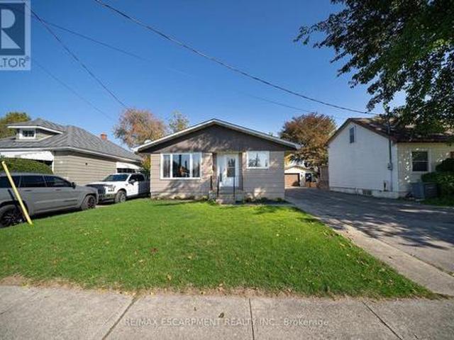 House for sale in Eagle Place, Brantford