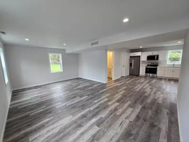 House for rent in Naugatuck