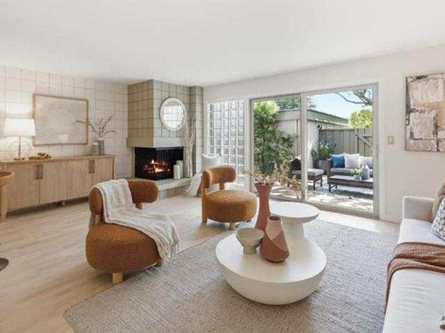 Townhouse for sale in Los Altos, California