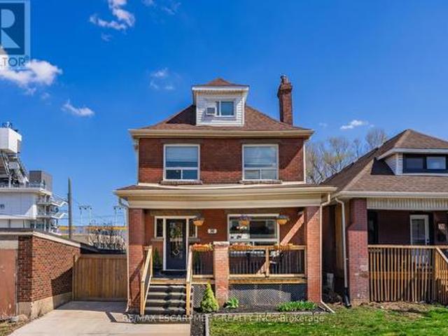 House for sale in Ancaster, Ontario