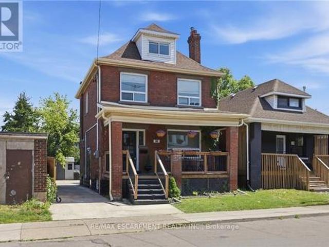 House for sale in Ancaster, Ontario