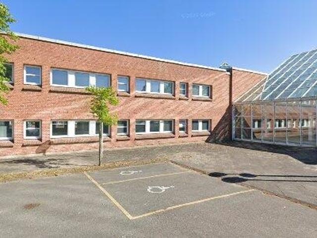 Ejendom til leje i Over Holluf, Odense