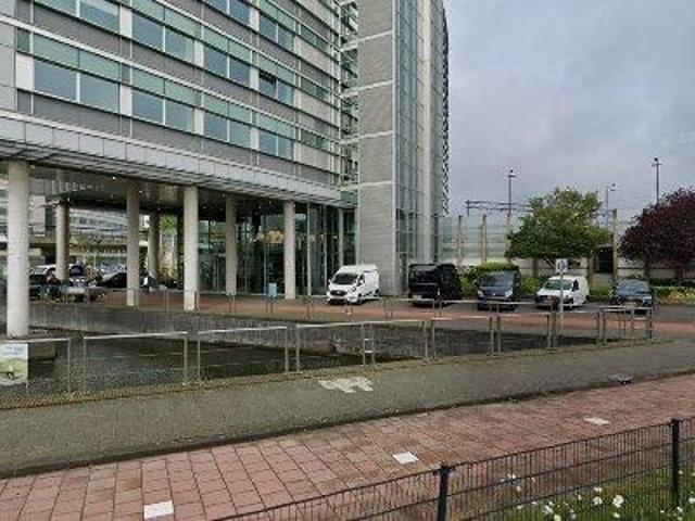 Bedrijfspand te huur in Beukenhorst-Oost, Hoofddorp