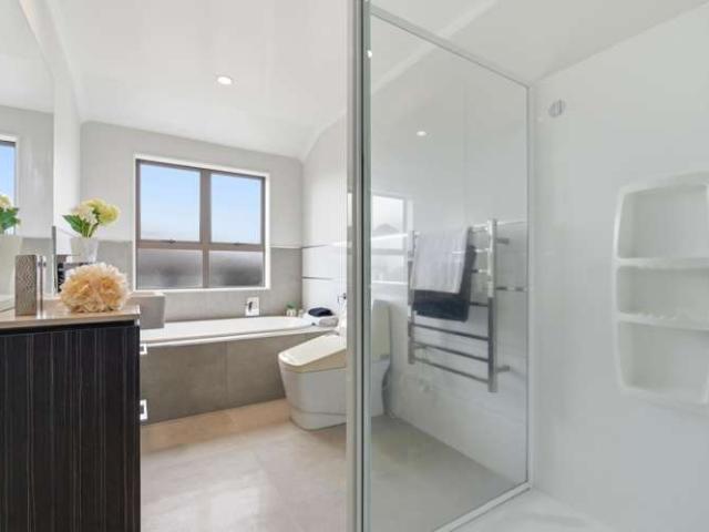House for sale in Paremoremo