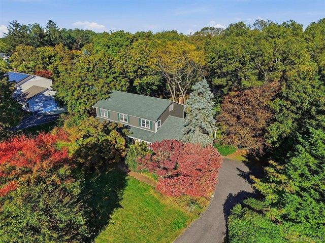 House for sale in Greenlawn, Town of Huntington