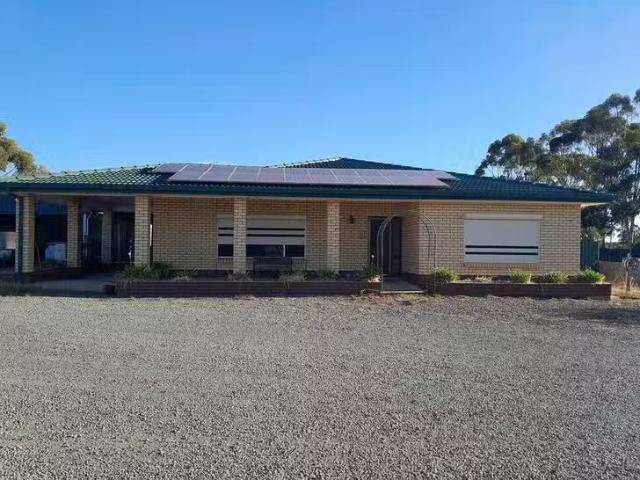 House for rent in Saddleworth
