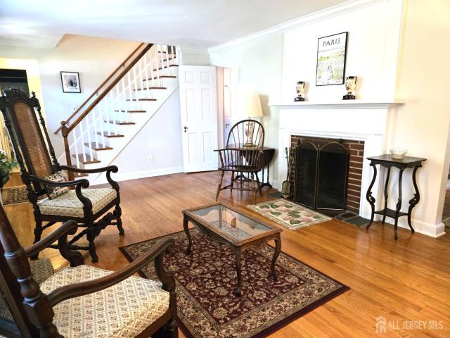 House for sale in Robinvale, Metuchen