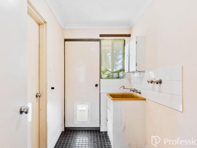 House for rent in Forrestfield, Western Australia