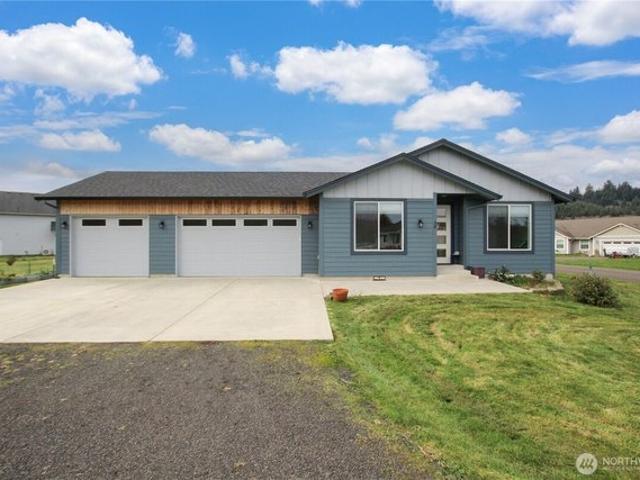 House for sale in Cathlamet, Washington