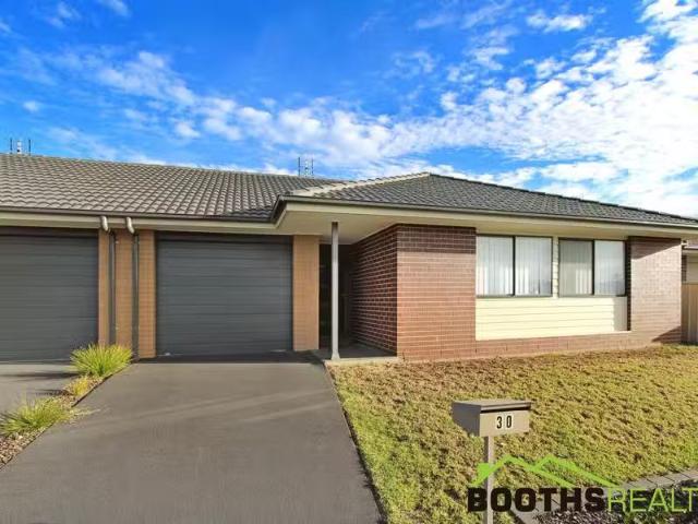 Condo for rent in Hamlyn Terrace, New South Wales