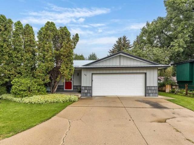 House for sale in Medicine Hat, Alberta