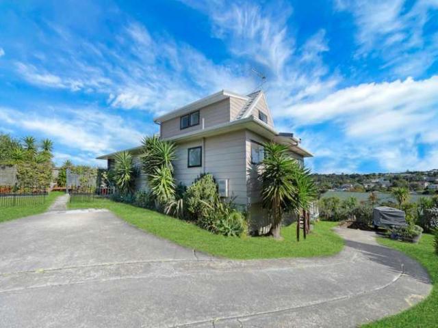 House for sale in Whangaparaoa