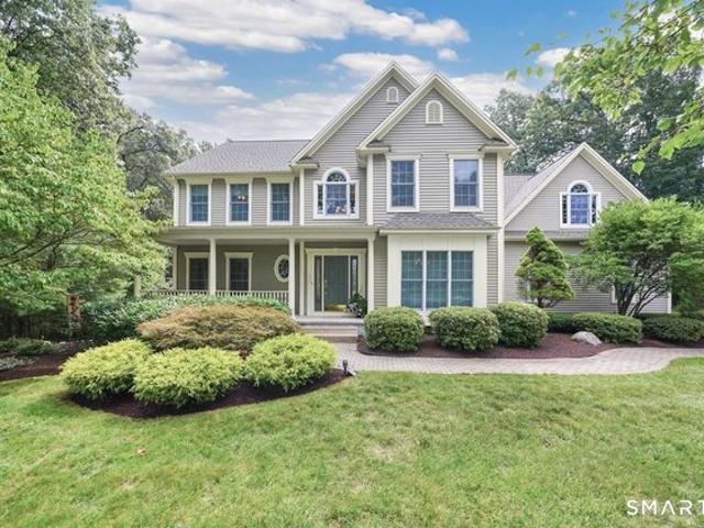 House for sale in Suffield, Connecticut