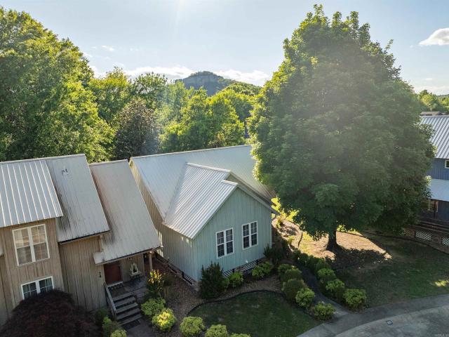 House for sale in Ark