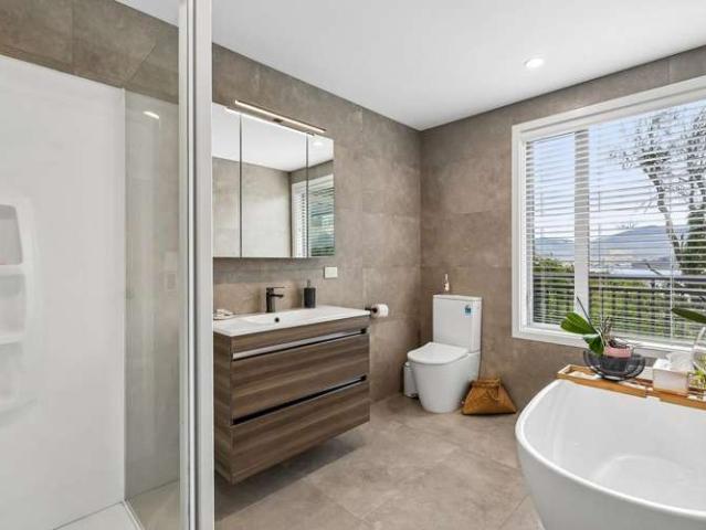House for sale in Otakou