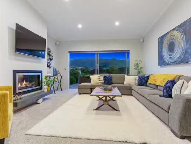 House for sale in Peka Peka, Wellington