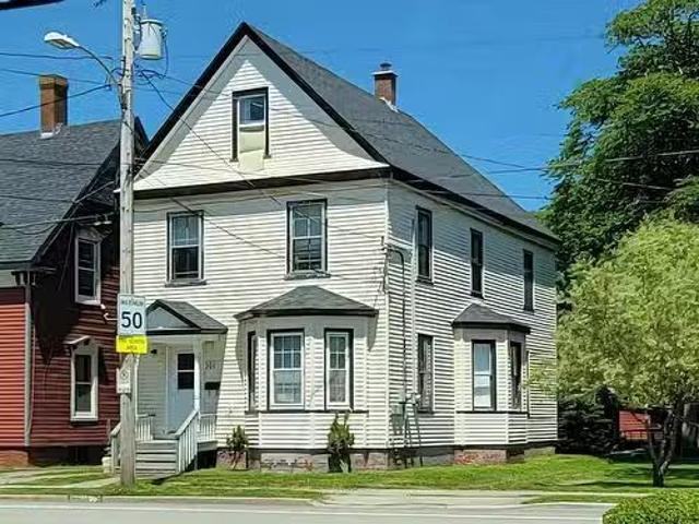 House for sale in Yarmouth, Nova Scotia