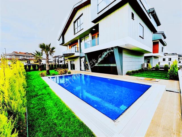 Beylikdüzü, İstanbul içerisinde satılık Villa