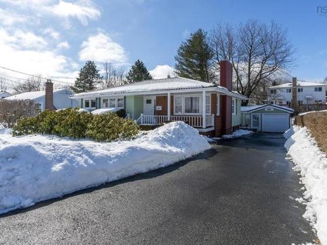 House for sale in Dartmouth, Nova Scotia