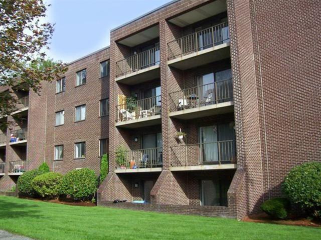 Apartment for rent in Stoneham, Massachusetts