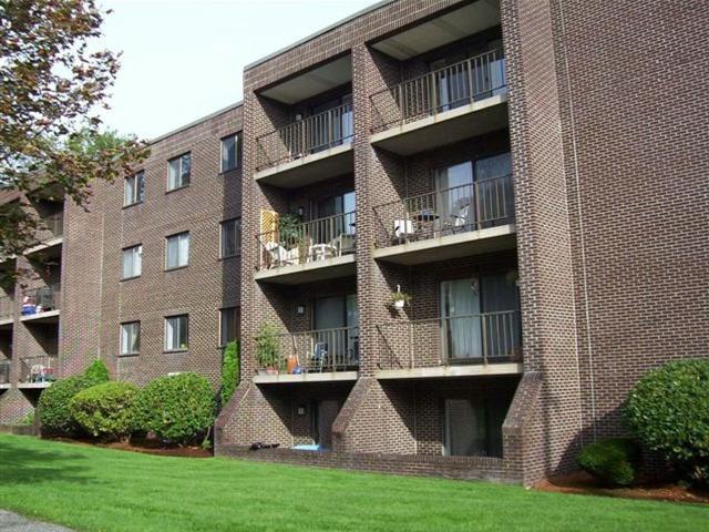 Apartment for rent in Stoneham, Massachusetts