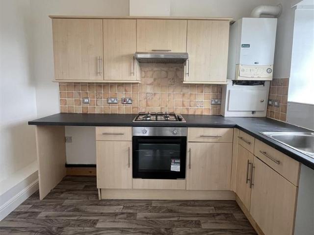 Apartment for rent in Longwood, West Yorkshire