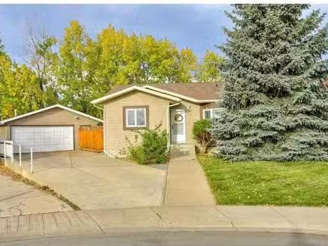 House for sale in Lethbridge, Alberta