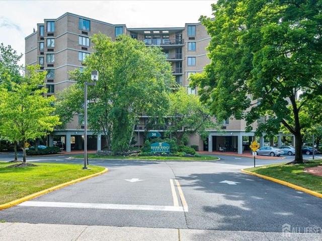 Condo for sale in Highland Park, New Jersey