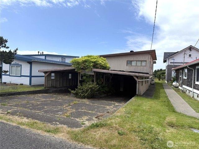 House for sale in Moclips, Washington