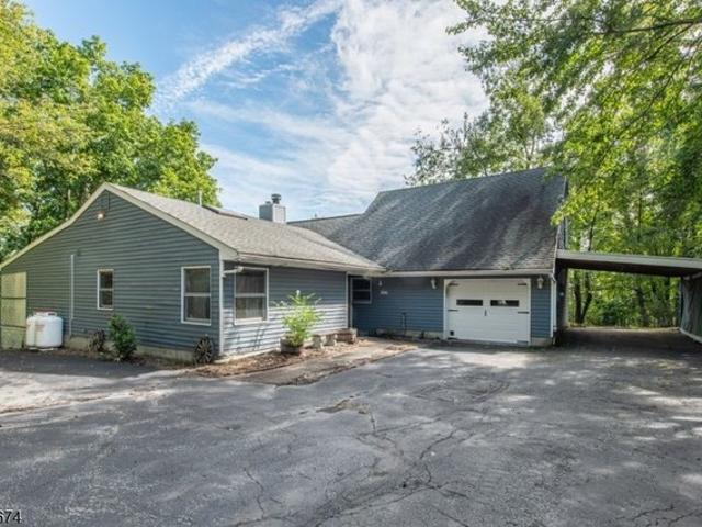 House for sale in Wantage, Sussex County