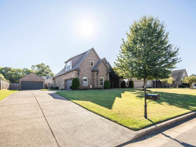 House for sale in Oakland, West Tennessee