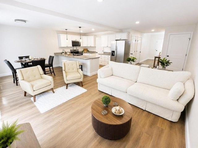 Townhouse for sale in Sanford, Maine