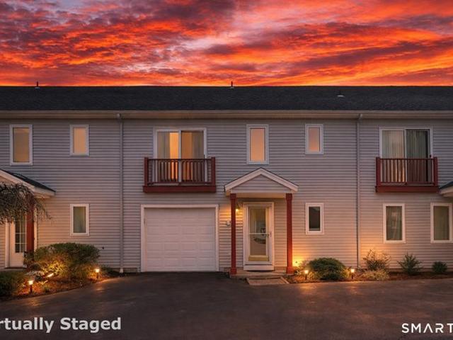 Townhouse for sale in East Haven, Connecticut