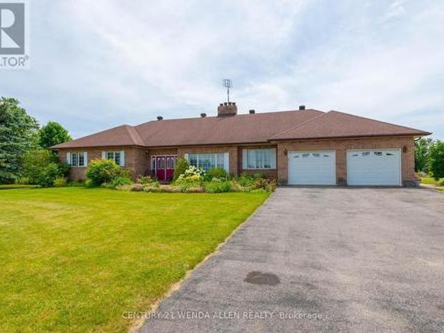 House for sale in Cobourg House for sale in Cobourg