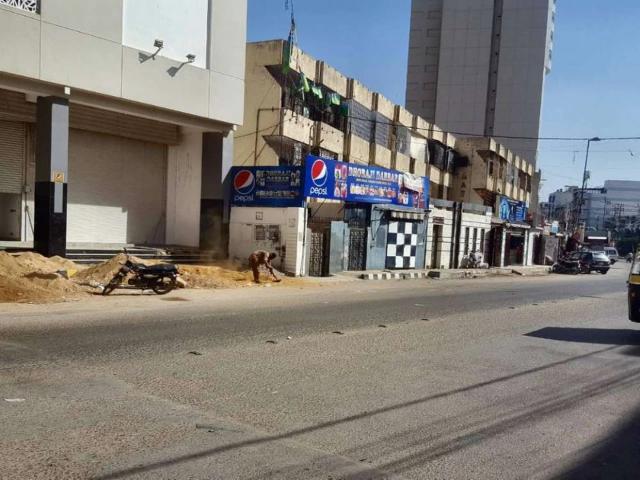 Commercial for rent in بہادر آباد, کراچی ڈویژن