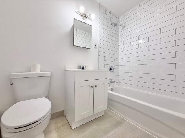 Apartment for rent in Westmount, Montréal (région administrative)