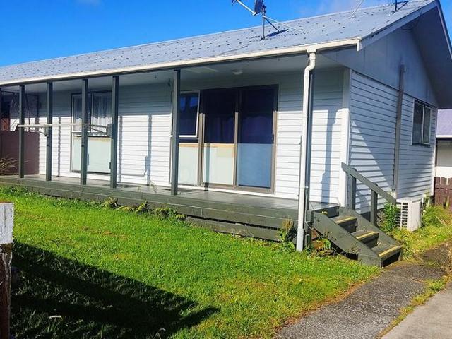 Apartment for rent in Days Bay, Wellington