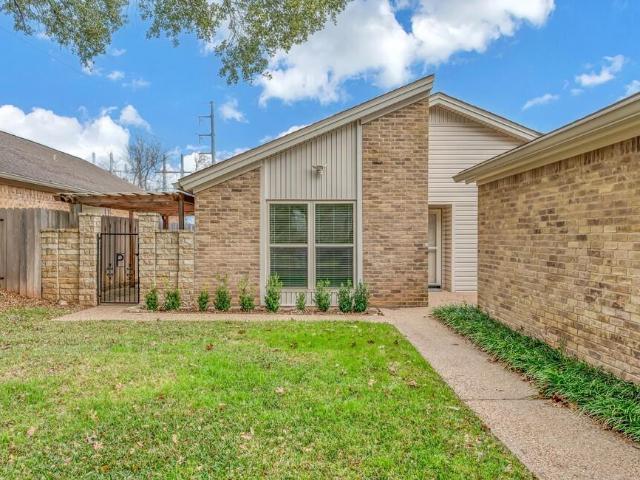 House for sale in Woodway, Texas