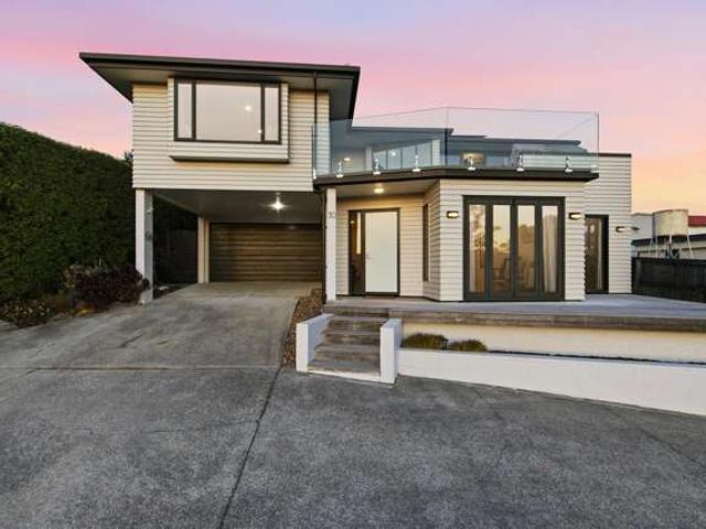 House for sale in Little Akaloa, Canterbury