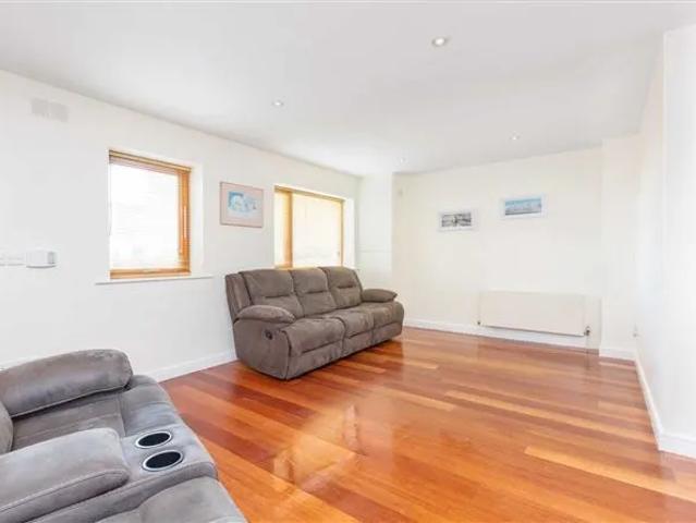 Apartment to rent in Ticknock Hill, Dundrum