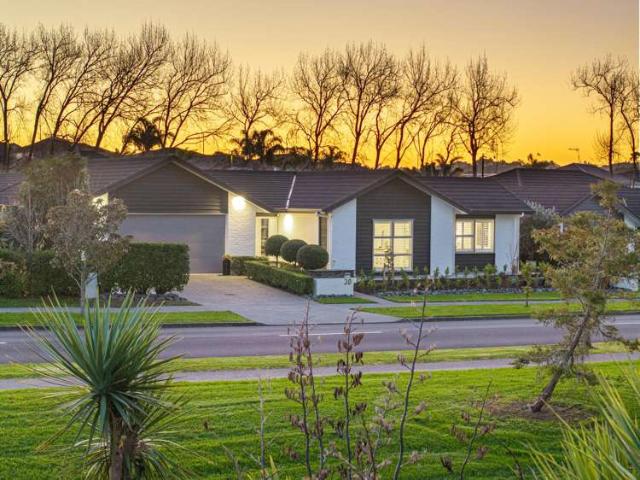 House for sale in Whangaparaoa